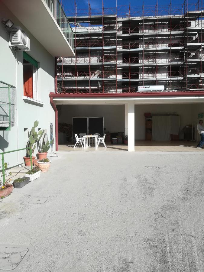 Gorizia Vacanze Appartamento In Villa Con Parcheggio Exterior photo